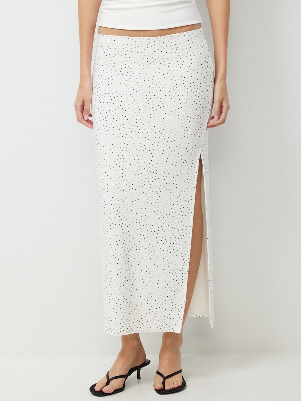 NWT - Wilfred Smooth Matter Subscript Skirt Small Polka Dots White/Admiral MED